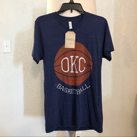 opolis clothing Tops - Oklahoma City Thunder basketball t-shirt Sz S